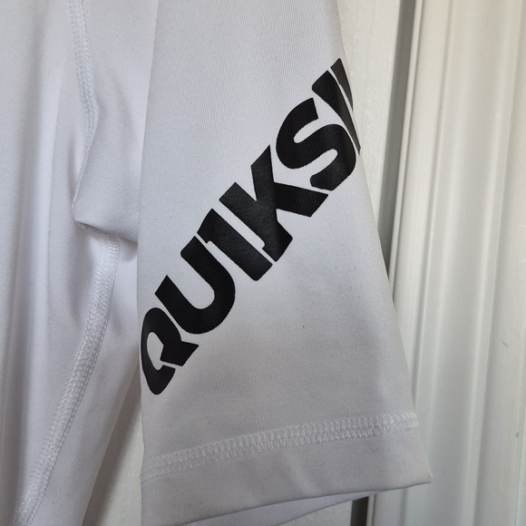 Quiksilver Rash Guard - Picture 3 of 6